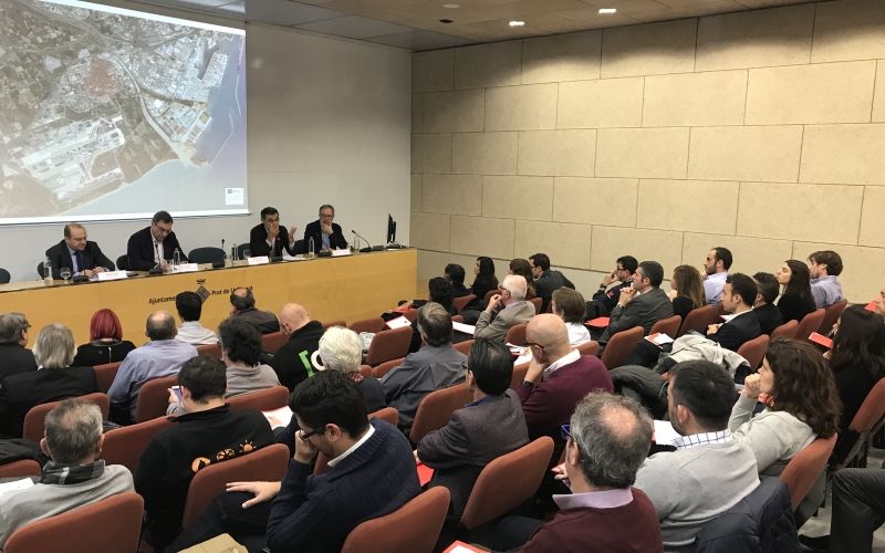 Els empresaris del Baix Llobregat debaten sobre el nou model de mobilitat a l’Àrea z 